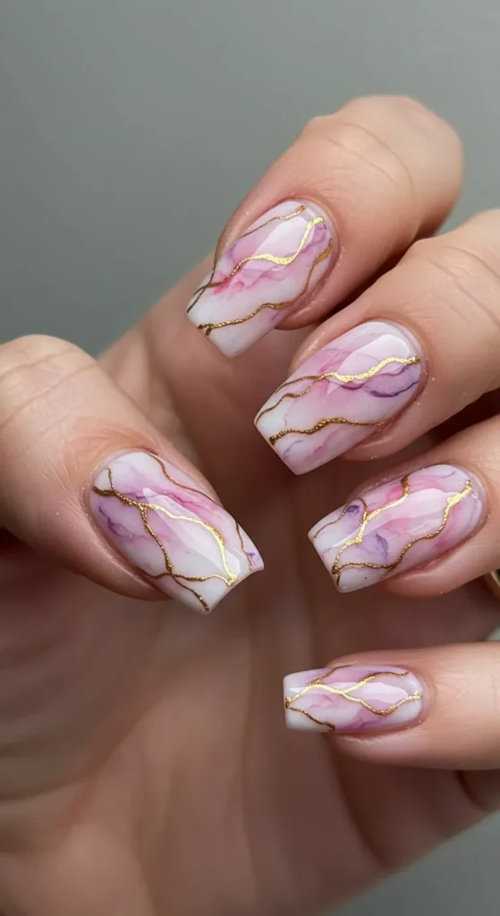 Luxe Marble Touch nails